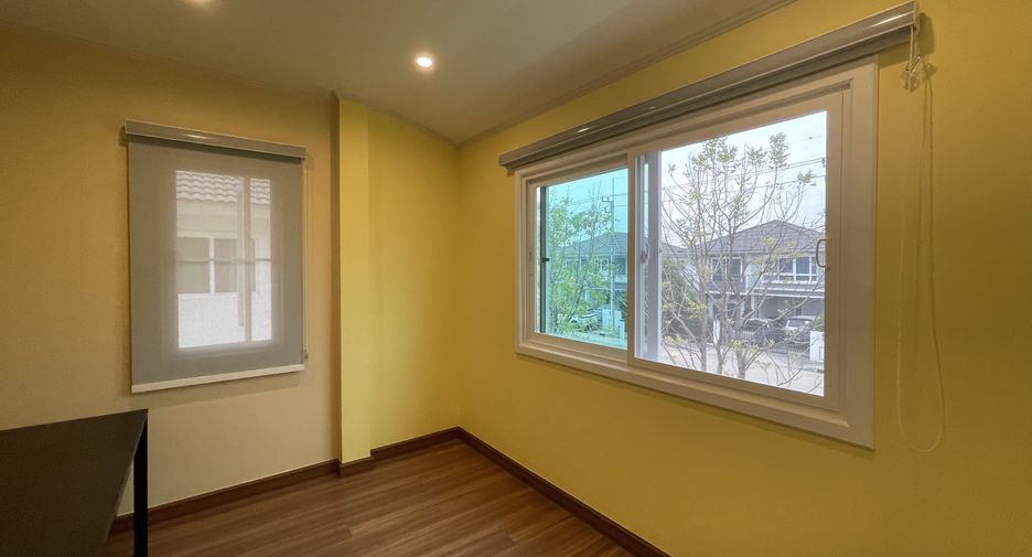 For rent 4 ベッドルーム house in Lam Luk Ka, Pathum Thani