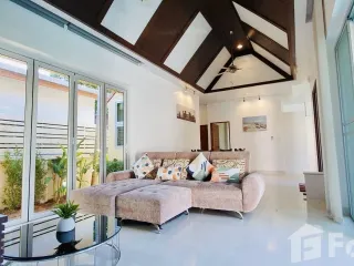 For rent 3 bedrooms villa in Mueang Phuket, Phuket