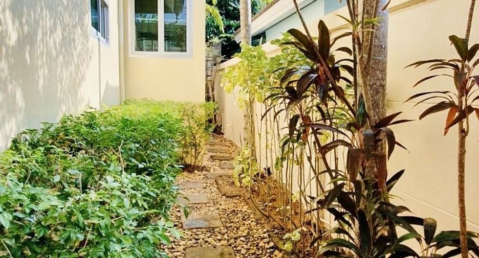 À louer 3 chambres villa à Mueang Phuket, Phuket
