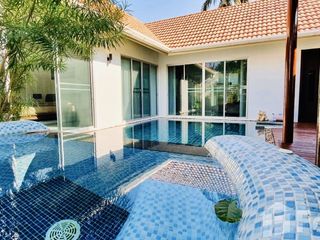 For rent 3 bedrooms villa in Mueang Phuket, Phuket