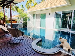 For rent 3 bedrooms villa in Mueang Phuket, Phuket