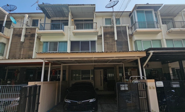 Продажа 3 спальни таунхаус в Bang Phli, Самутпракан