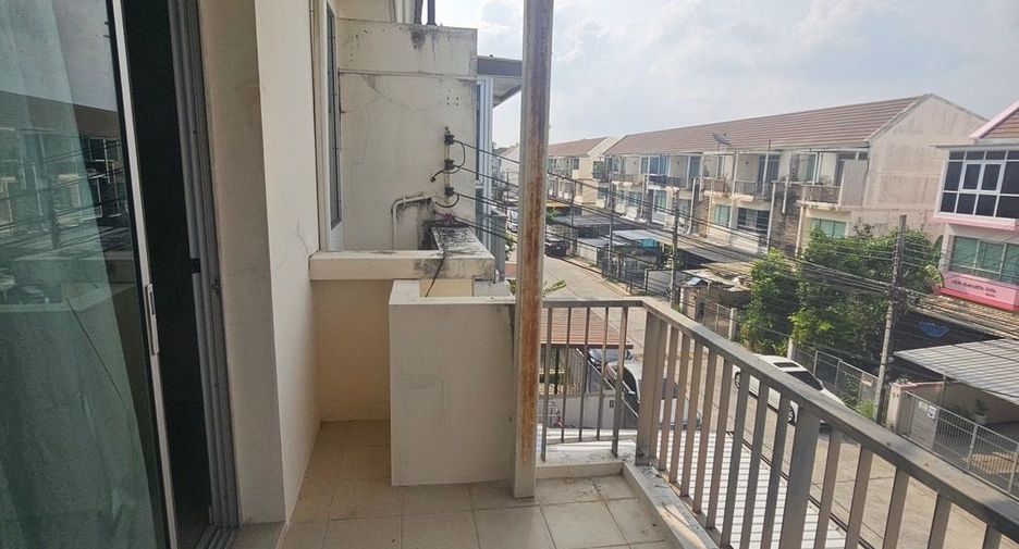 Продажа 3 спальни таунхаус в Bang Phli, Самутпракан