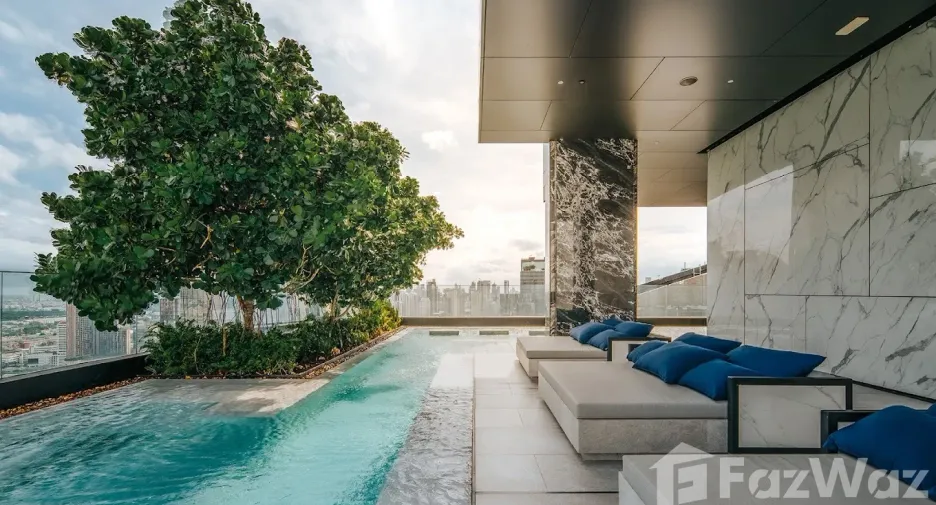 For sale 1 bed condo in Khlong Toei, Bangkok
