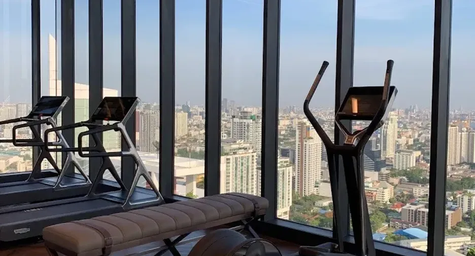 For sale 1 bed condo in Khlong Toei, Bangkok