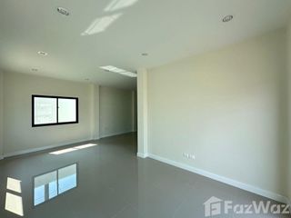 出租 4 卧室 独立屋 在 Lam Luk Ka, Pathum Thani