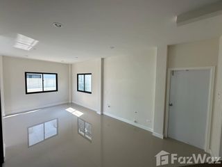 出租 4 卧室 独立屋 在 Lam Luk Ka, Pathum Thani