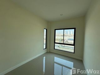 出租 4 卧室 独立屋 在 Lam Luk Ka, Pathum Thani