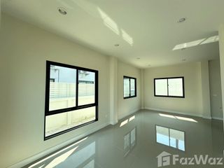 出租 4 卧室 独立屋 在 Lam Luk Ka, Pathum Thani