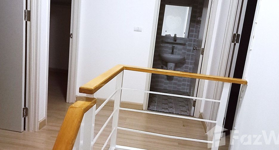 For sale 3 bedrooms townhouse in Mueang Samut Prakan, Samut Prakan