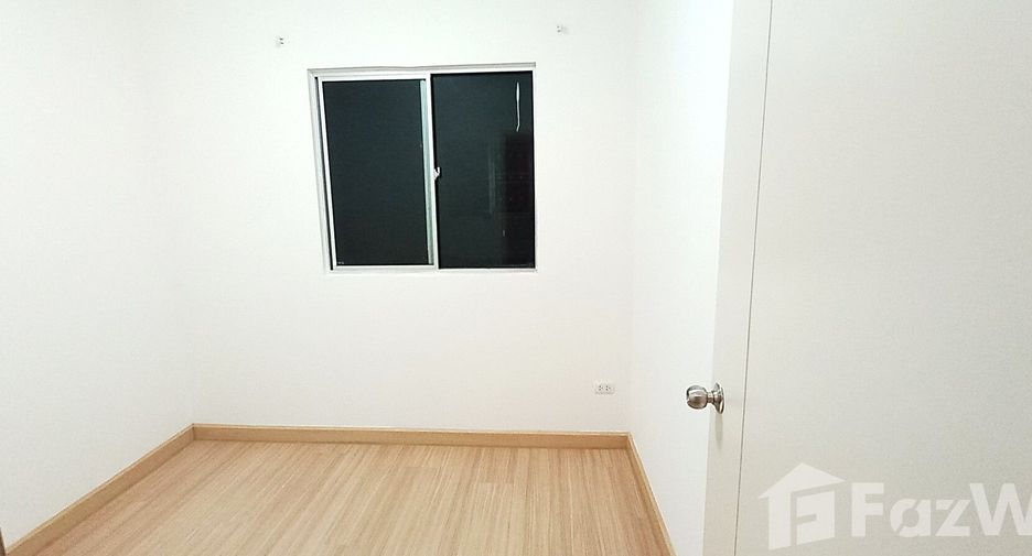 For sale 3 bedrooms townhouse in Mueang Samut Prakan, Samut Prakan