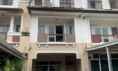 Reihenhaus zum Kauf mit 4 Zimmer in Prawet, Bangkok
