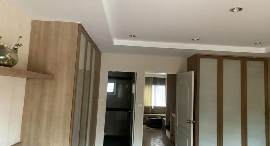 Reihenhaus zum Kauf mit 4 Zimmer in Prawet, Bangkok