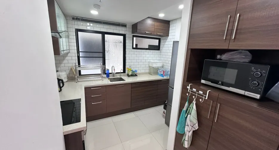 For sale 2 bedrooms condo in Watthana, Bangkok