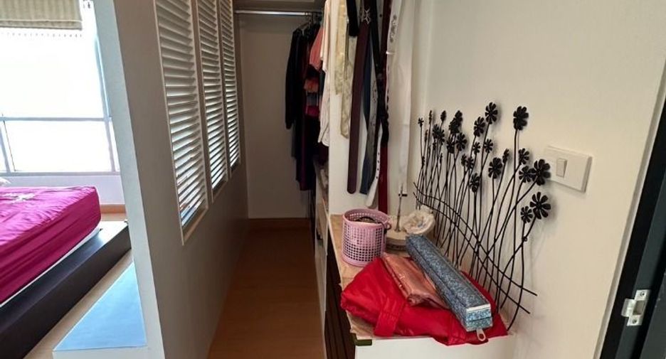 À vendre 1 chambre condo à Yan Nawa, Bangkok