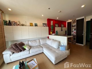 À vendre 1 chambre condo à Yan Nawa, Bangkok