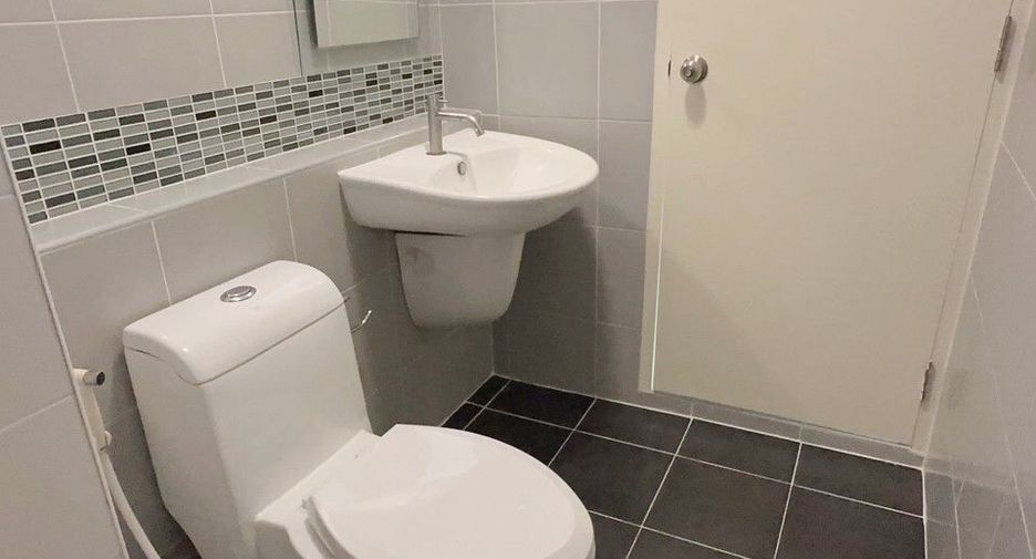For sale studio condo in Bangkok Noi, Bangkok