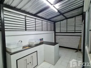 出售 3 卧室 联排别墅 在 Mueang Khon Kaen, Khon Kaen