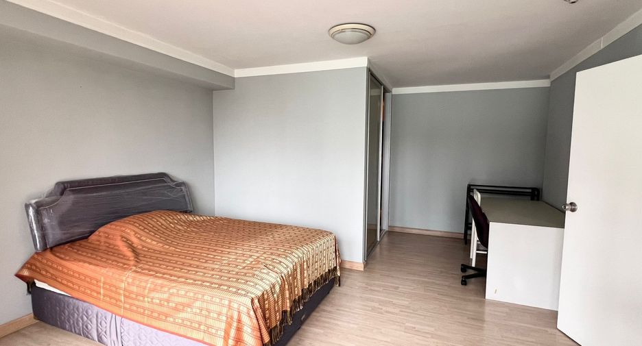 For sale 2 bedrooms condo in Phaya Thai, Bangkok