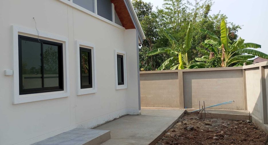 For sale 3 bedrooms house in Mae Sot, Tak