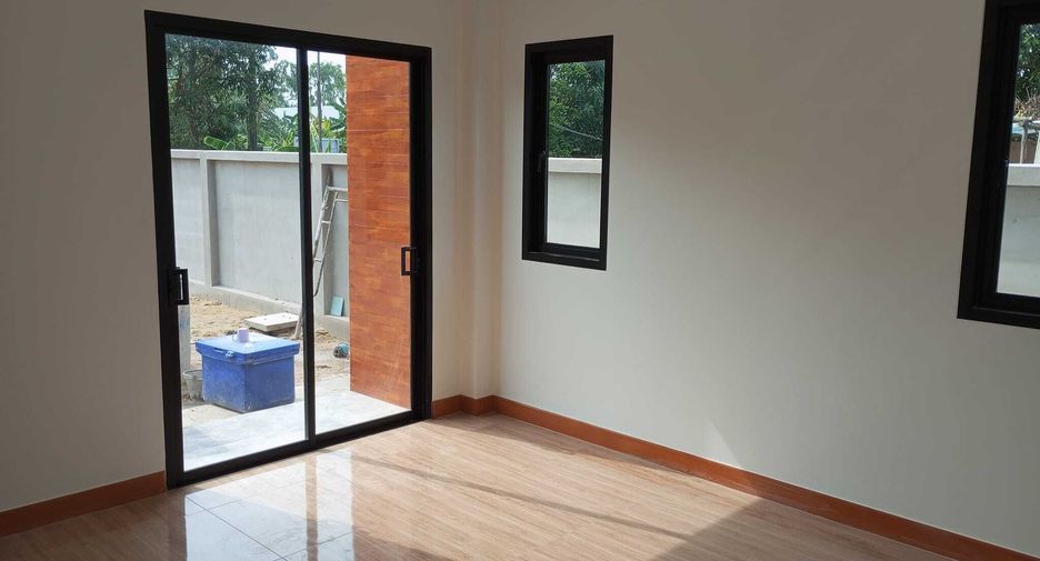 For sale 3 bedrooms house in Mae Sot, Tak