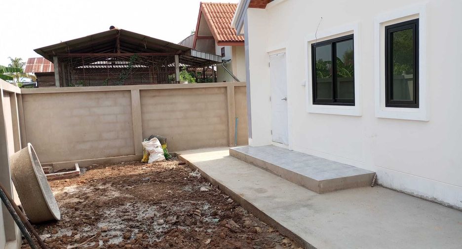For sale 3 bedrooms house in Mae Sot, Tak