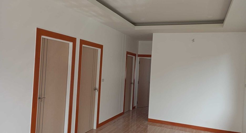 For sale 3 bedrooms house in Mae Sot, Tak