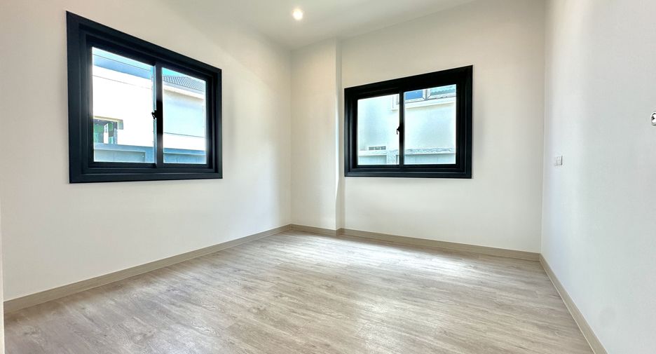 For sale 4 ベッドルーム house in Mueang Phuket, Phuket