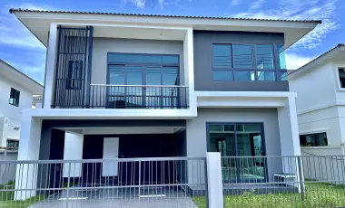 For sale 4 bedrooms house in Mueang Phuket, Phuket