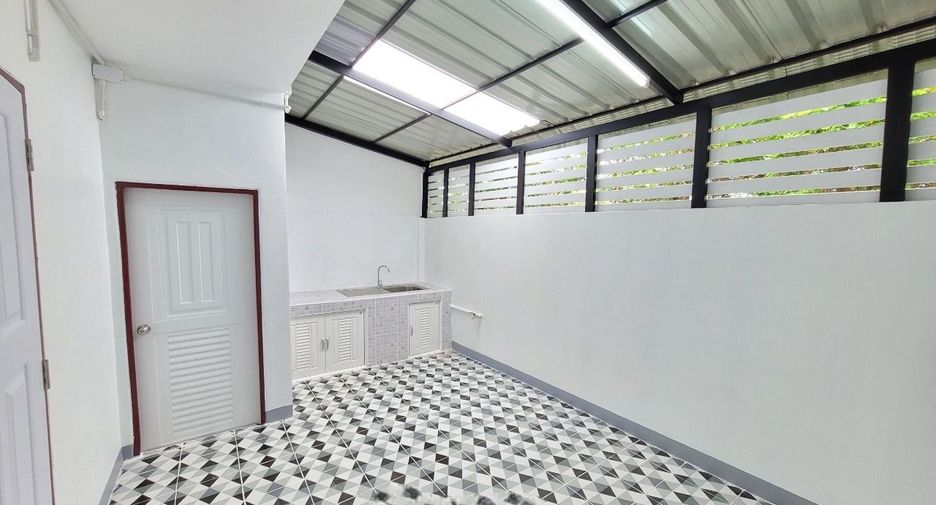 For sale 2 bedrooms townhouse in Mueang Roi Et, Roi Et