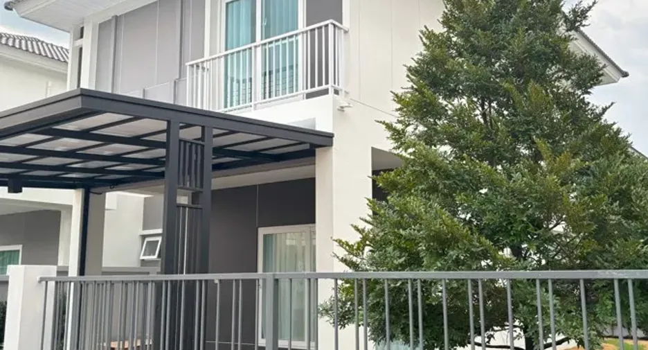 For rent 3 bedrooms townhouse in Mueang Phuket, Phuket
