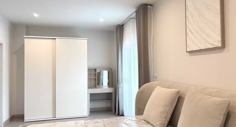 For rent 3 bedrooms townhouse in Mueang Phuket, Phuket