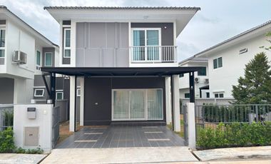 For rent 3 bedrooms townhouse in Mueang Phuket, Phuket