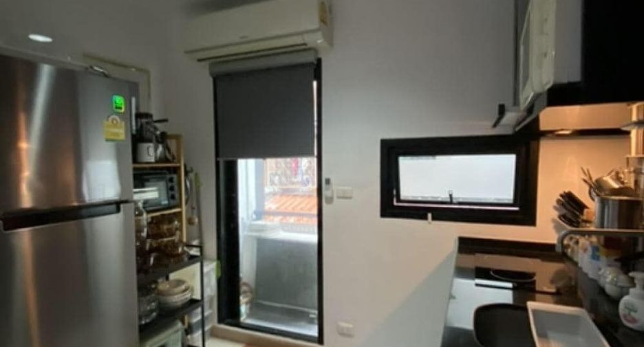 For sale 2 bedrooms condo in Khlong San, Bangkok