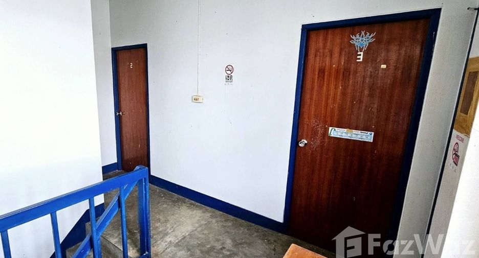 For sale 10 bedrooms retail Space in Mueang Phichit, Phichit