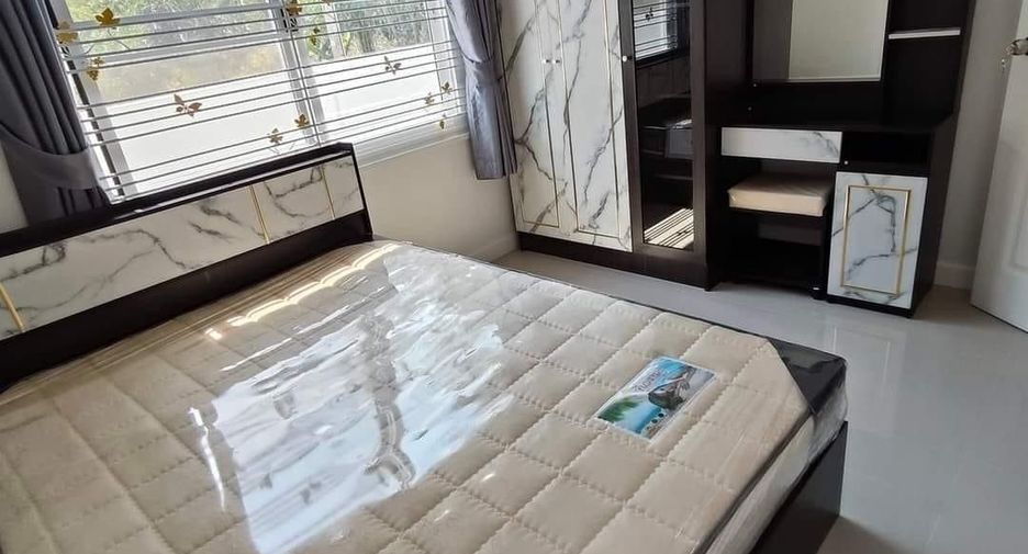 À vendre 3 chambres maison à Pluak Daeng, Rayong