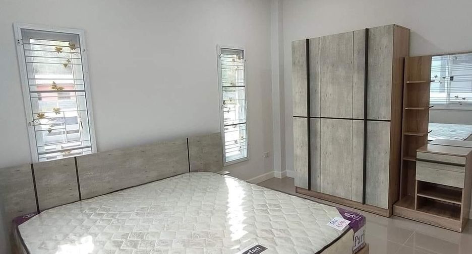 À vendre 3 chambres maison à Pluak Daeng, Rayong