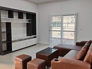 À vendre 3 chambres maison à Pluak Daeng, Rayong