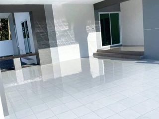 À vendre 3 chambres maison à Pluak Daeng, Rayong