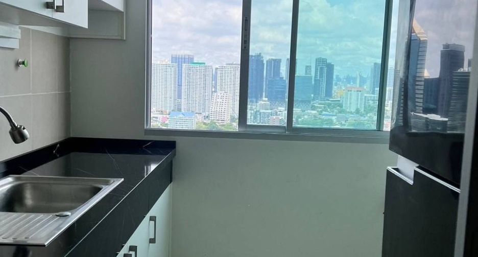 À vendre 1 chambre condo à Chatuchak, Bangkok