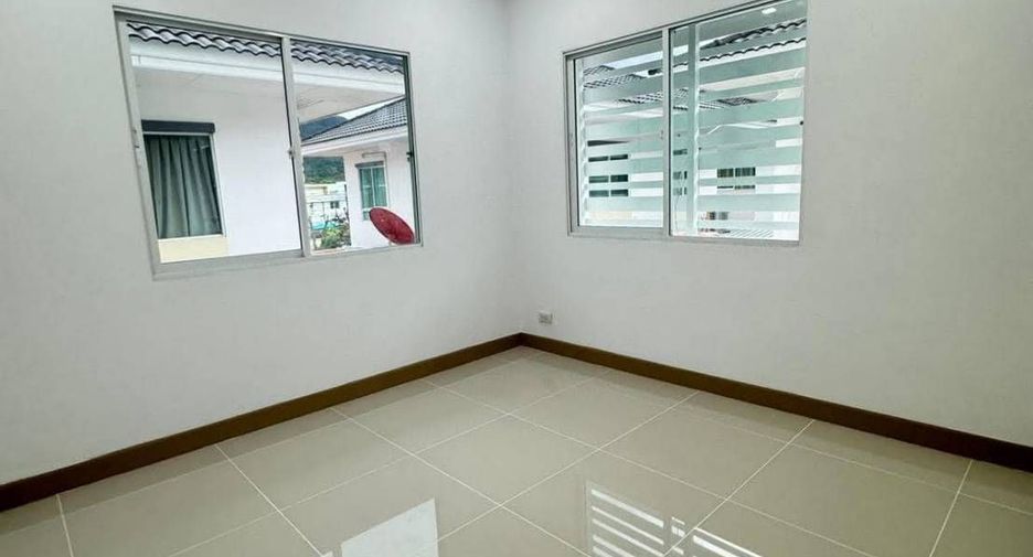 For rent 3 bedrooms house in Mueang Phuket, Phuket