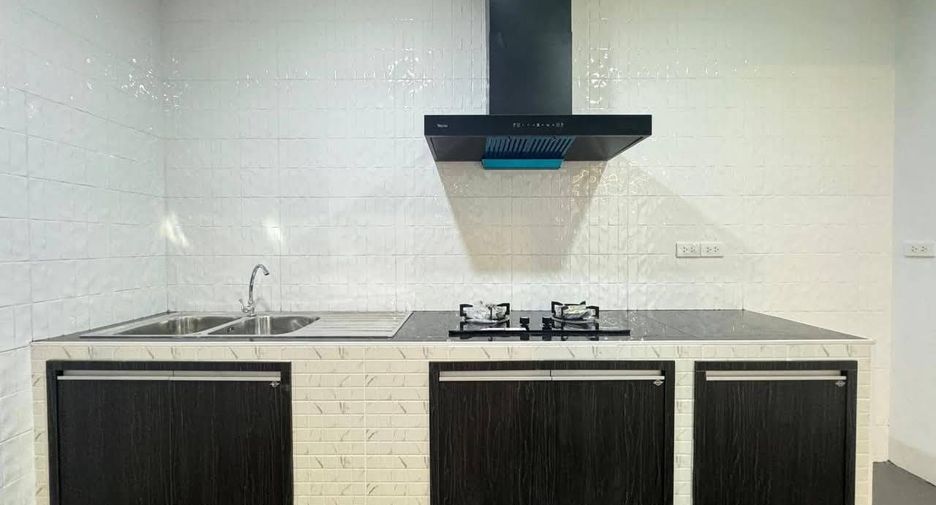 For rent 3 bedrooms house in Mueang Phuket, Phuket
