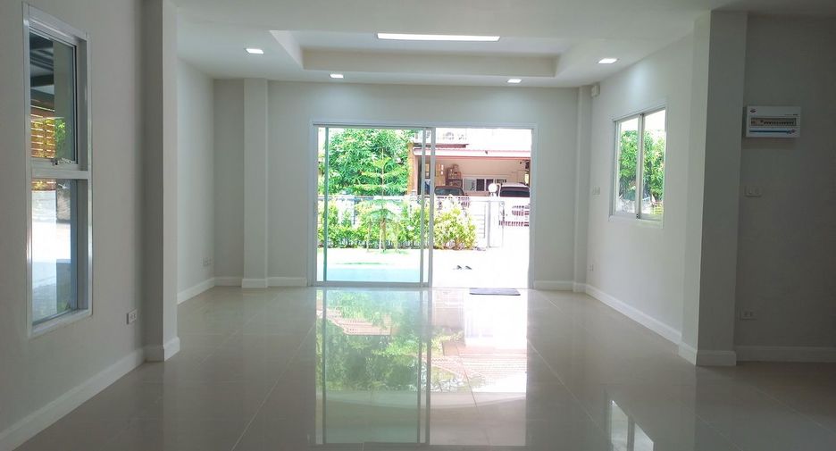 For sale 3 bedrooms house in Mueang Khon Kaen, Khon Kaen
