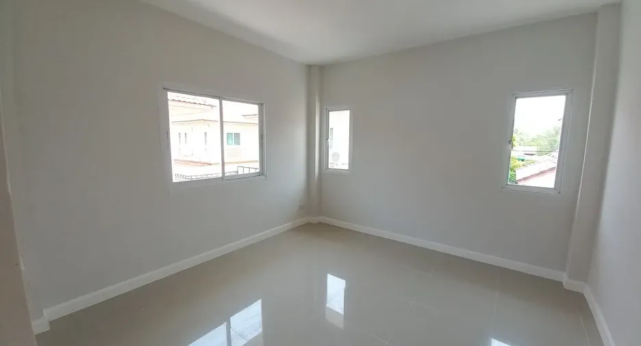 For sale 3 bedrooms house in Mueang Khon Kaen, Khon Kaen