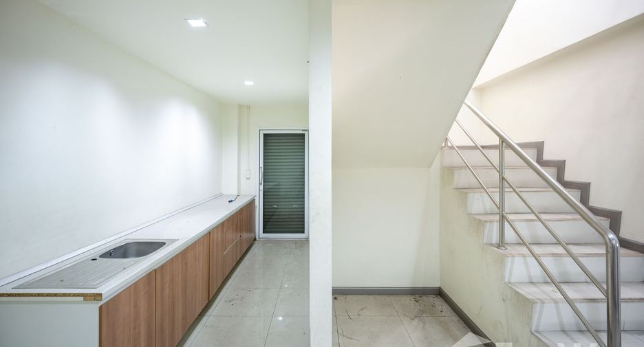 For rent 2 ベッドルーム house in Khlong Luang, Pathum Thani