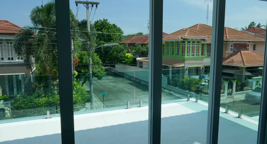 For sale 4 ベッドルーム house in Lam Luk Ka, Pathum Thani