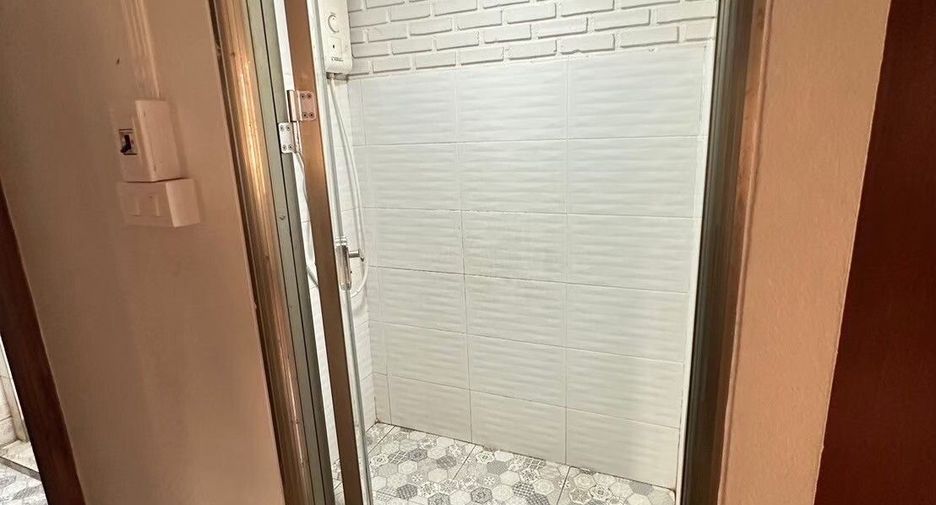 For sale 6 bedrooms house in Muang Nan, Nan
