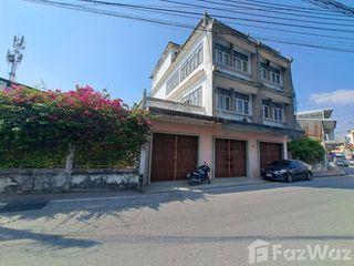 For sale 5 bedrooms house in Phanat Nikhom, Chonburi