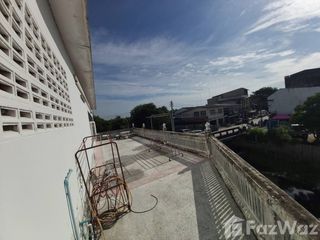 Haus zum Kauf mit 5 Zimmer in Phanat Nikhom, Chonburi
