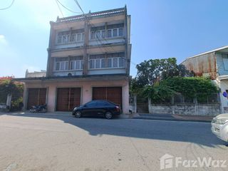 For sale 5 bedrooms house in Phanat Nikhom, Chonburi
